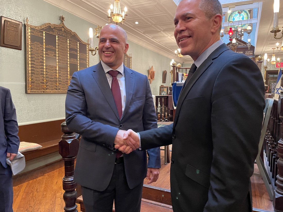 The North Macedonian Prime Minister and Israeli Ambassador at Kehila Kedosha Janina