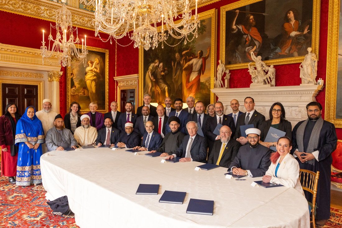 The signing of the Drumlanrig Accords